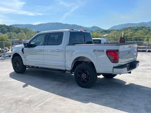 Avalanche 2026 Ford F-150 XLT