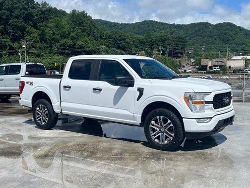 Oxford White 2022 Ford F-150 XL
