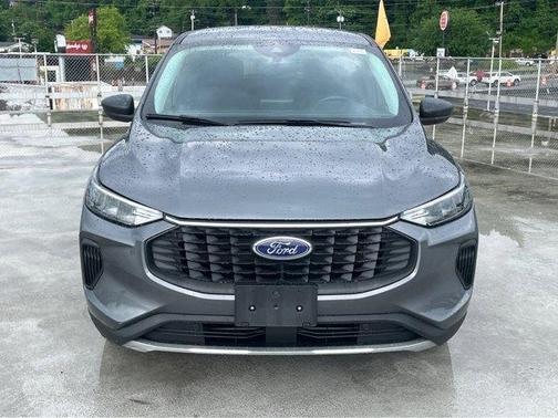 Carbonized Gray Metallic 2024 Ford Escape Active