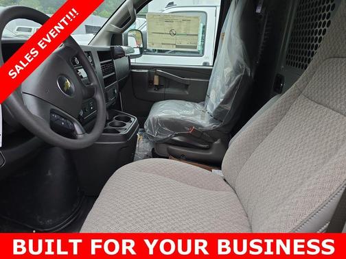 2025 Chevrolet Express 2500 Work Van