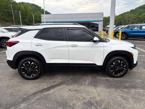Summit White 2023 Chevrolet Trailblazer LT