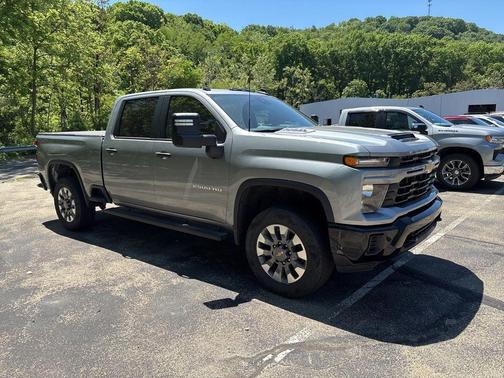 Sterling Gray Metallic 2024 Chevrolet Silverado 2500 Custom