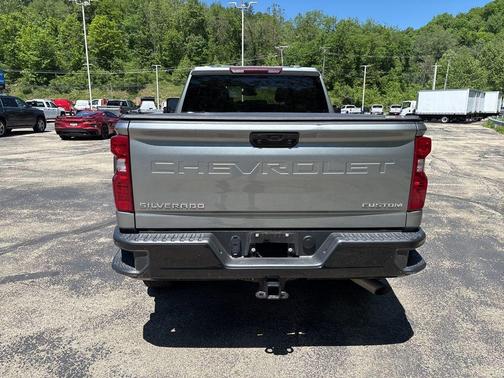 Sterling Gray Metallic 2024 Chevrolet Silverado 2500 Custom