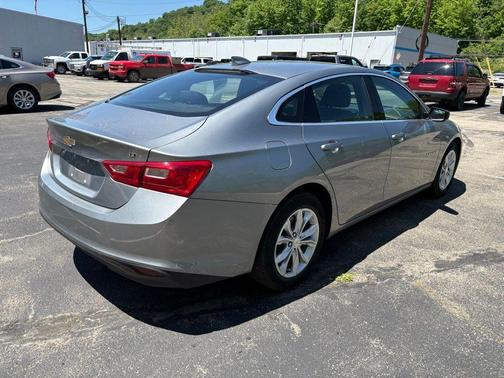 Sterling Gray Metallic 2023 Chevrolet Malibu LT