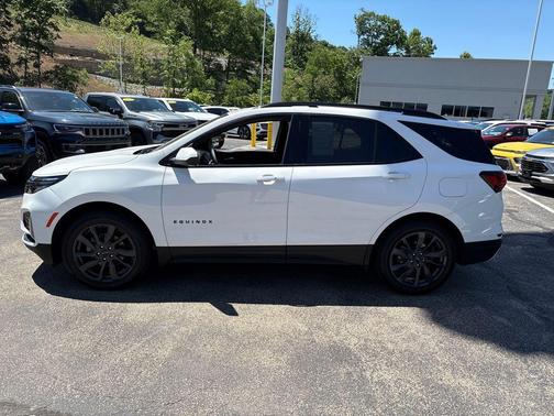 Summit White 2023 Chevrolet Equinox RS