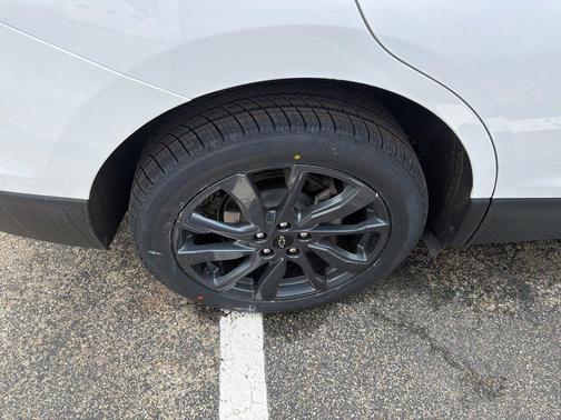Summit White 2023 Chevrolet Equinox RS