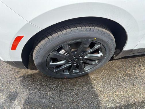 Summit White 2023 Chevrolet Equinox RS