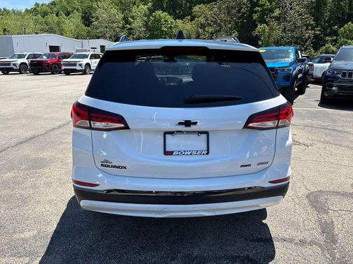 Summit White 2023 Chevrolet Equinox RS