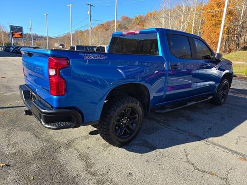 2022 Chevrolet Silverado 1500 Custom Trail Boss