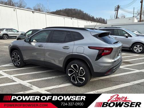 Sterling Gray Metallic 2026 Chevrolet Trax 2RS