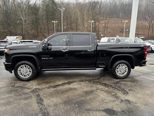 2022 Chevrolet Silverado 2500 High Country