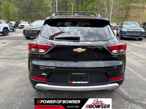 Mosaic Black Metallic 2024 Chevrolet Trailblazer LT