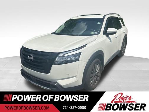 2024 Nissan Pathfinder SL