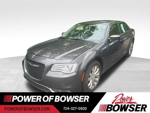 2017 Chrysler 300 Limited