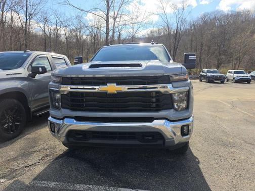 Sterling Gray Metallic 2024 Chevrolet Silverado 2500 LT