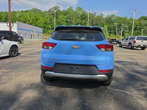 Fountain Blue 2024 Chevrolet Trailblazer LT