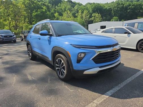 Fountain Blue 2024 Chevrolet Trailblazer LT