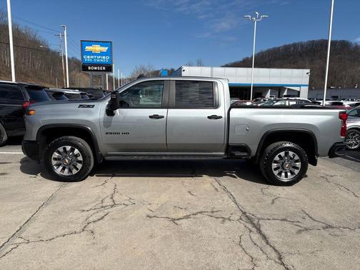 2024 Chevrolet Silverado 2500 Custom