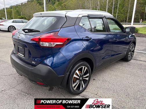 Deep Blue Pearl / Fresh Powder 2019 Nissan Kicks SV