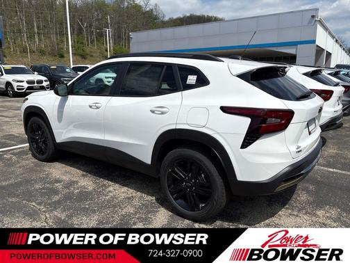 Summit White 2026 Chevrolet Trax ACTIV