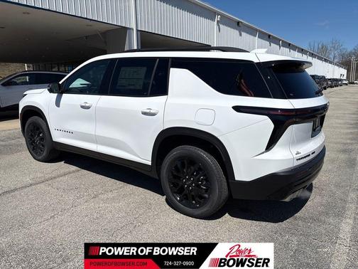 Summit White 2026 Chevrolet Traverse LT