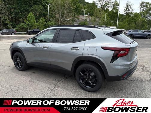 Sterling Gray Metallic 2026 Chevrolet Trax LT
