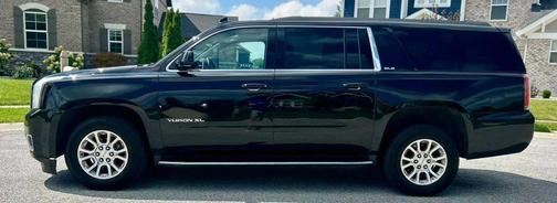 Onyx Black 2019 GMC Yukon XL SLE