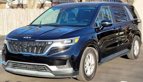 2022 Kia Carnival LXS