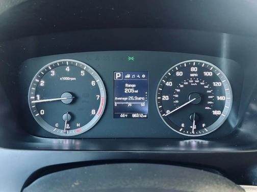 2016 Hyundai SONATA Sport