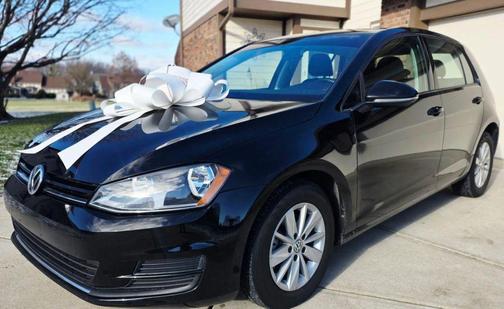 2016 Volkswagen Golf TSI S 4-Door