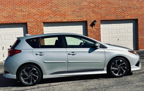 2017 Toyota Corolla iM Base