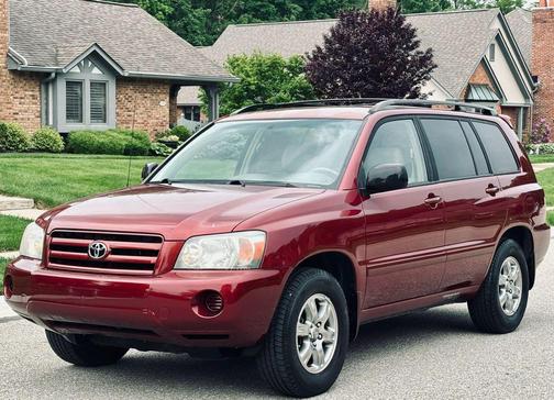 Red 2006 Toyota Highlander Sport