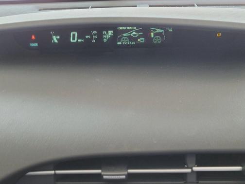 2010 Toyota Prius III