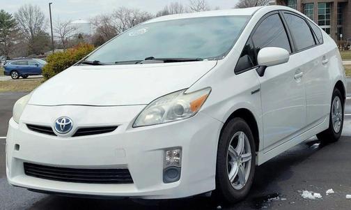 2010 Toyota Prius III