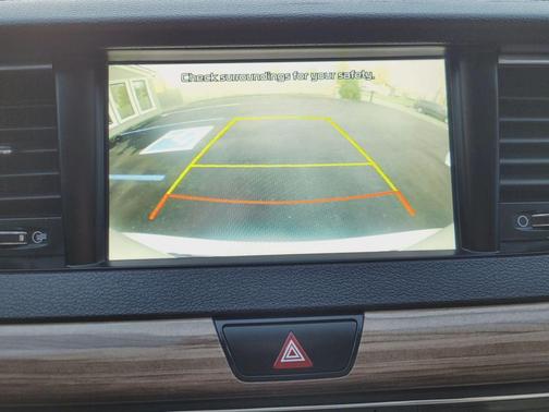 2017 Kia Cadenza Premium