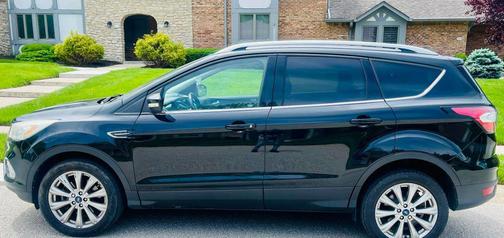 White Platinum Metallic Tri-Coat 2017 Ford Escape Titanium