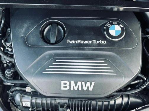 Black 2018 BMW X1 xDrive28i