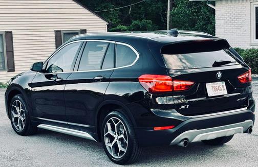 Black 2018 BMW X1 xDrive28i