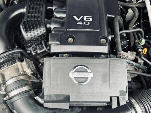 Avalanche 2011 Nissan Frontier S