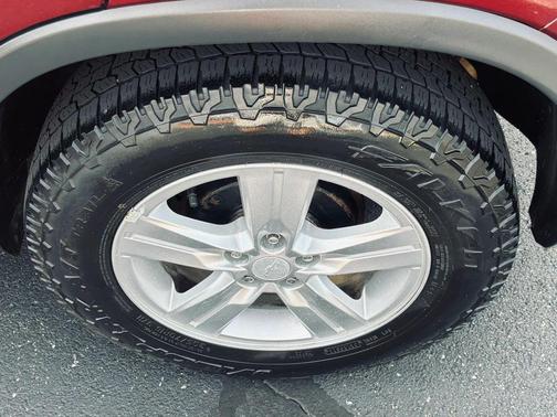 Maroon 2016 Chevrolet Trax LT