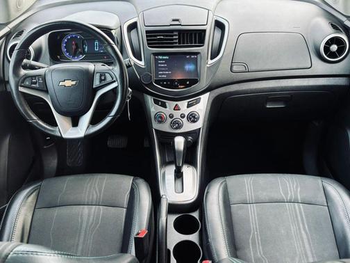 Maroon 2016 Chevrolet Trax LT