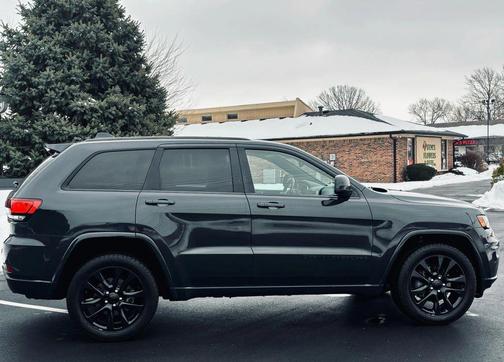 2018 Jeep Grand Cherokee Altitude