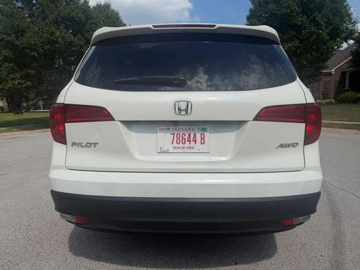 White Diamond Pearl 2016 Honda Pilot EX-L