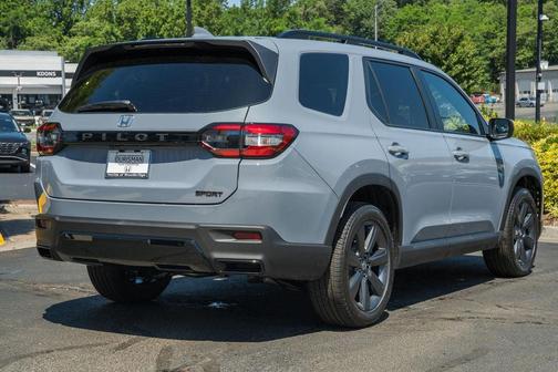 Sonic Gray Pearl 2026 Honda Pilot Sport