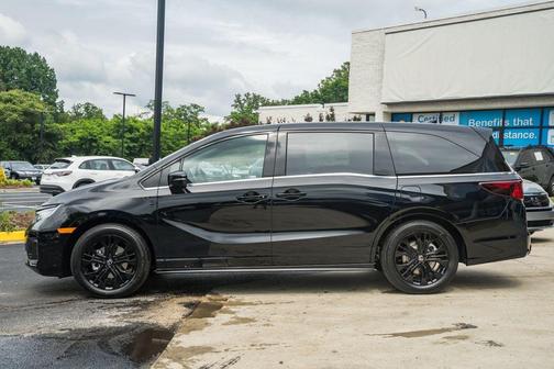 Crystal Black Pearl 2026 Honda Odyssey Sport-L