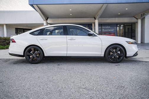 2025 Honda Accord Hybrid Base