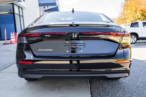2025 Honda Accord LX 1.5T
