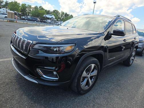 Diamond Black Crystal Pearlcoat 2021 Jeep Cherokee Limited