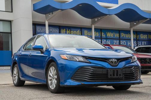 Blue Streak Metallic 2020 Toyota Camry LE