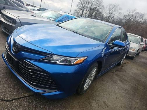 2020 Toyota Camry LE